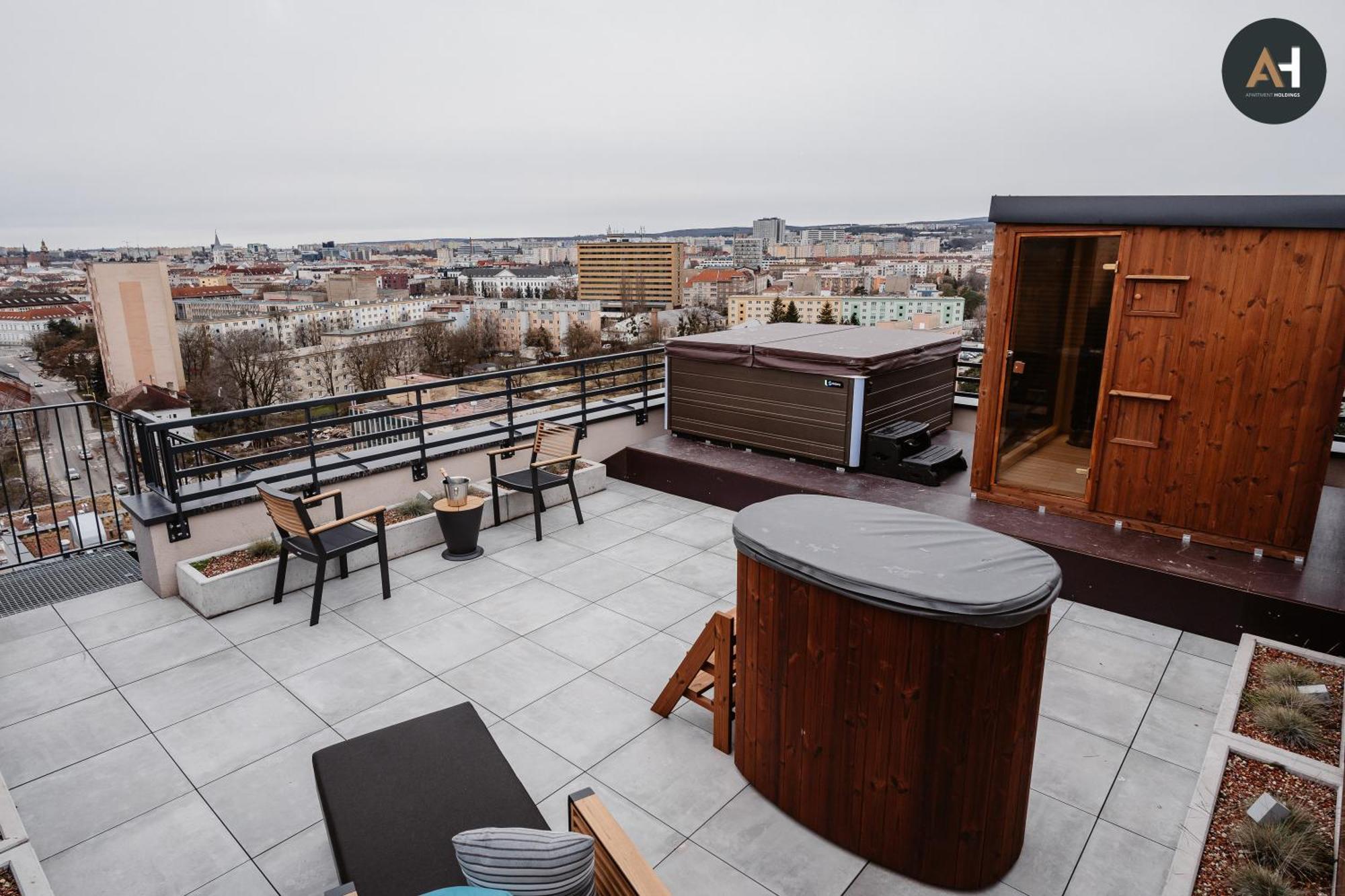 Albelli Luxury Skyview Apartment Kosice Exterior photo