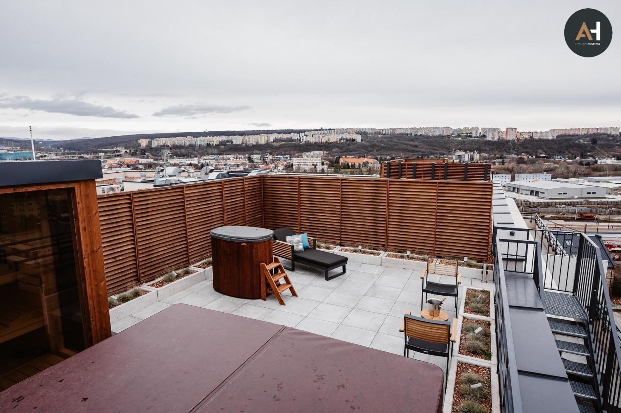 Albelli Luxury Skyview Apartment Kosice Exterior photo